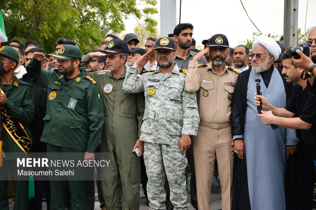 آغاز آیین تشییع سردار شهید «علیرضا تنگسیری» در بندرعباس