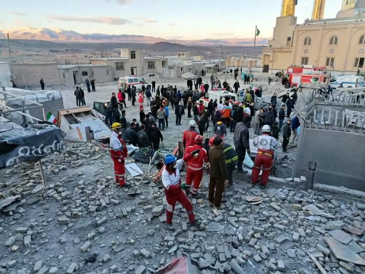 تو ضیحات مدیرکل اوقاف استان زنجان درباره حمله دشمن به حسینیه اعظم