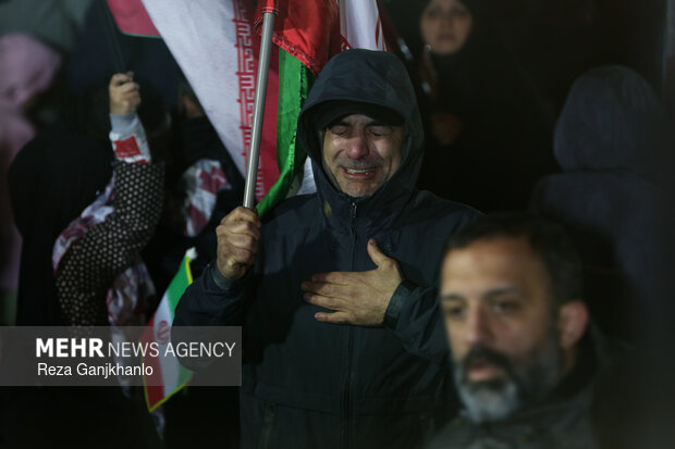 اجتماع حمایت از رزمندگان در مقابله با دشمن آمریکایی - صهیونی