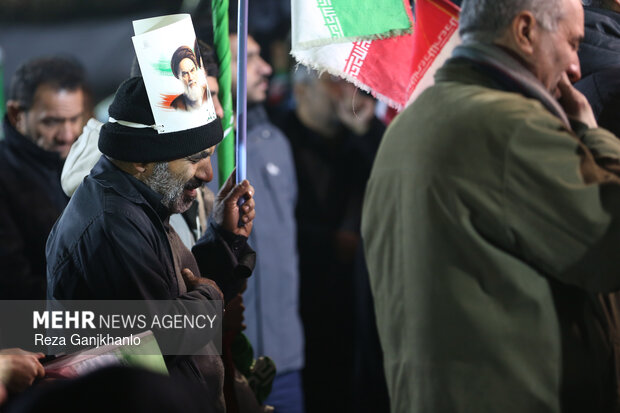 اجتماع حمایت از رزمندگان در مقابله با دشمن آمریکایی - صهیونی