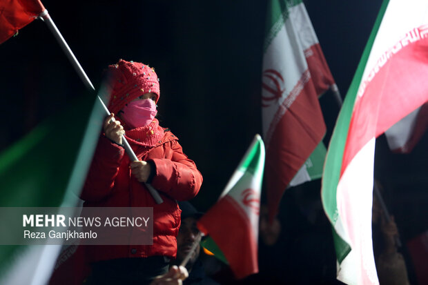 اجتماع حمایت از رزمندگان در مقابله با دشمن آمریکایی - صهیونی