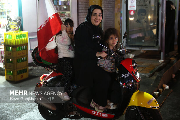 اجتماع حمایت از رزمندگان در مقابله با دشمن آمریکایی - صهیونی