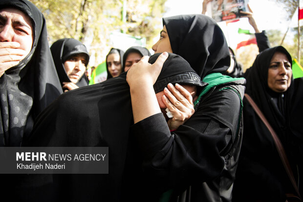 تشییع ۲۷شهید جنگ رمضان در اصفهان