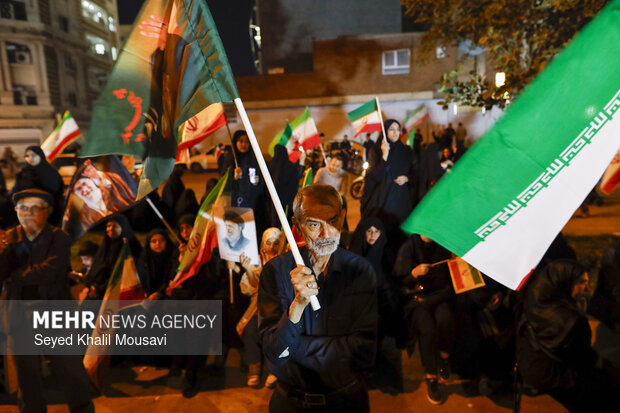 اجتماع شبانه مردم اهواز