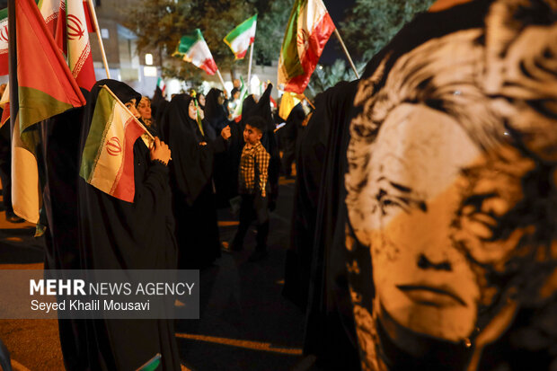 اجتماع شبانه مردم اهواز