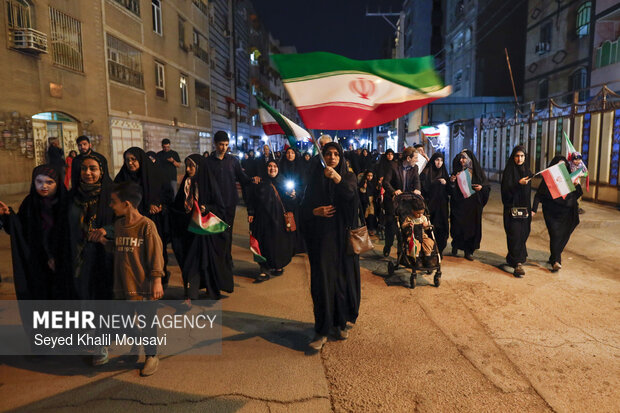 اجتماع شبانه مردم اهواز