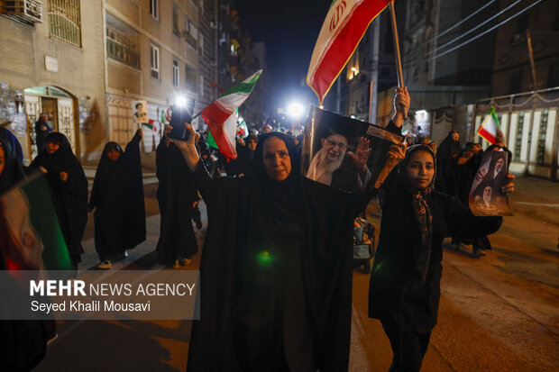 اجتماع شبانه مردم اهواز