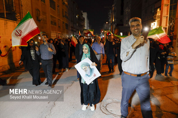 اجتماع شبانه مردم اهواز