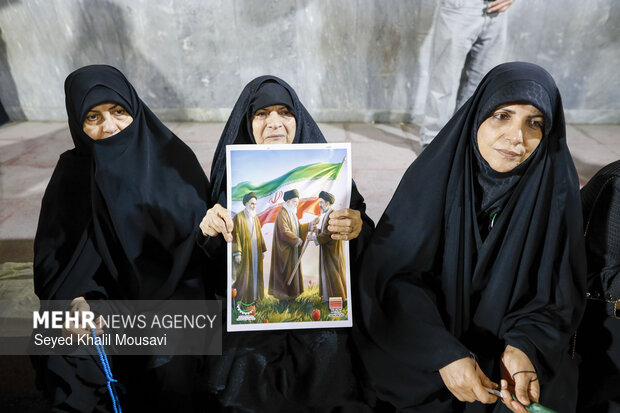 اجتماع شبانه مردم اهواز