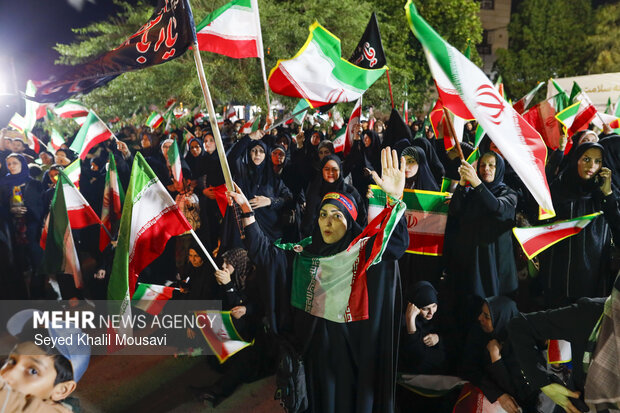 اجتماع شبانه مردم اهواز