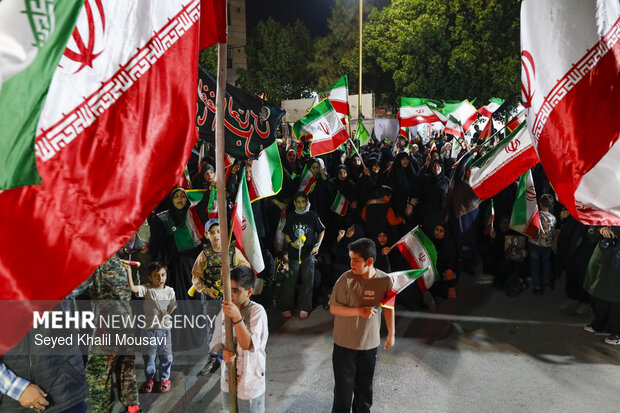 اجتماع شبانه مردم اهواز