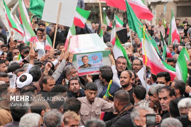 Massive funeral held for IRGC Navy cmdr. Tangsiri in Tehran