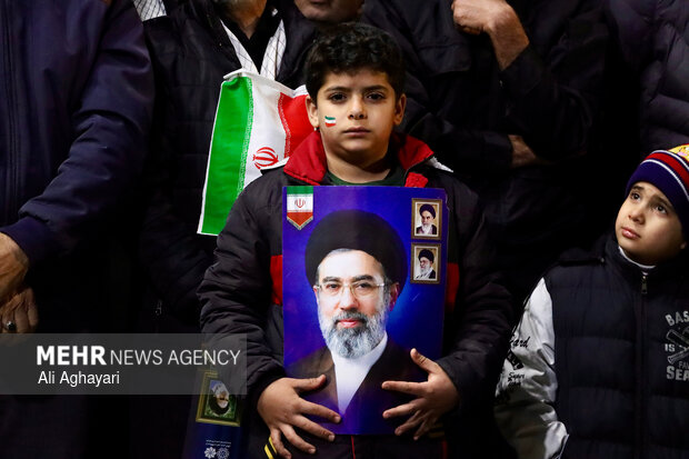 اجتماع شبانه مردم ارومیه