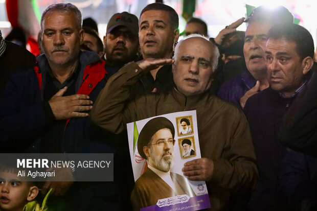 اجتماع شبانه مردم ارومیه