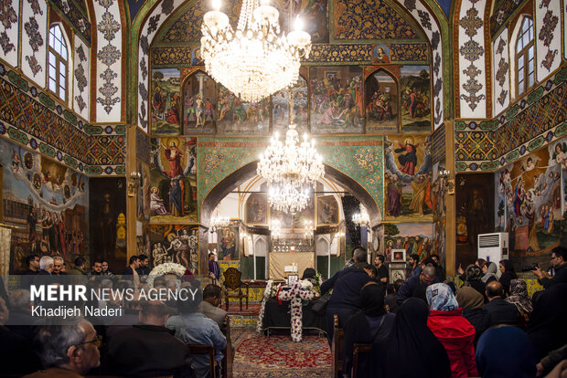 تشییع اولین شهید ارامنه در کلیسا حضرت مریم اصفهان