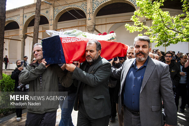 تشییع اولین شهید ارامنه در کلیسا حضرت مریم اصفهان