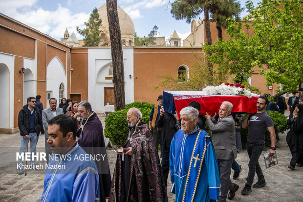 تشییع اولین شهید ارامنه در کلیسا حضرت مریم اصفهان
