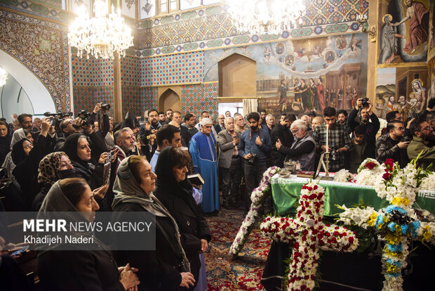 تشییع اولین شهید ارامنه در کلیسا حضرت مریم اصفهان