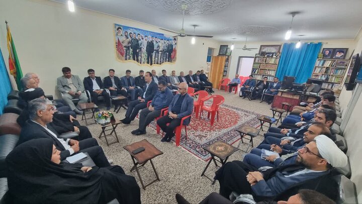 امام جمعه گناوه: دشمن چاره‌ای جز قبول شکست در برابر ایران ندارد