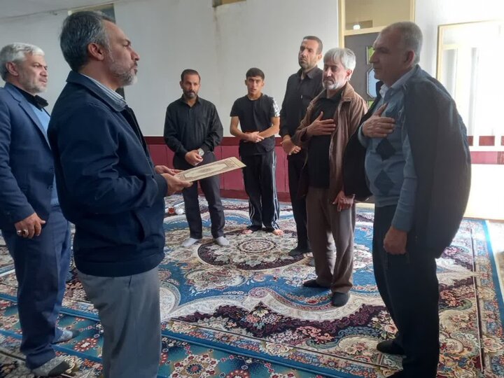 دیدار رئیس بنیاد شهید خرم‌آباد با خانواده شهدای جنگ رمضان