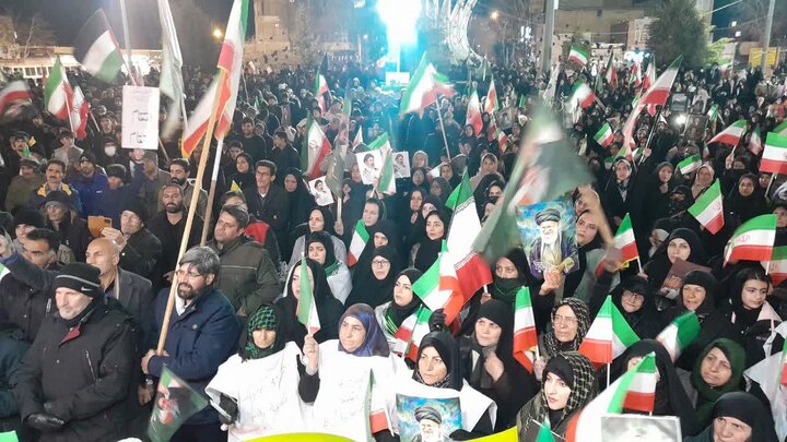 تجمع مردم قروه در حمایت از انقلاب اسلامی ایران