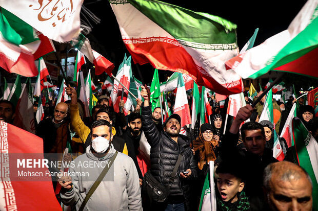 ویژه برنامه «دسته پرچم داران ایران»