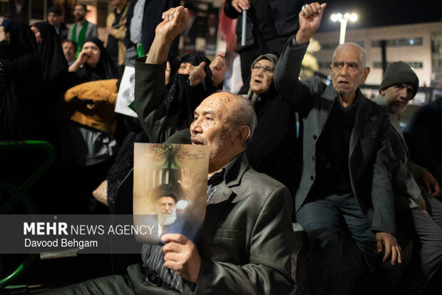 اجتماع بیعت افغانستانی‌های مقیم مشهد با رهبر انقلاب