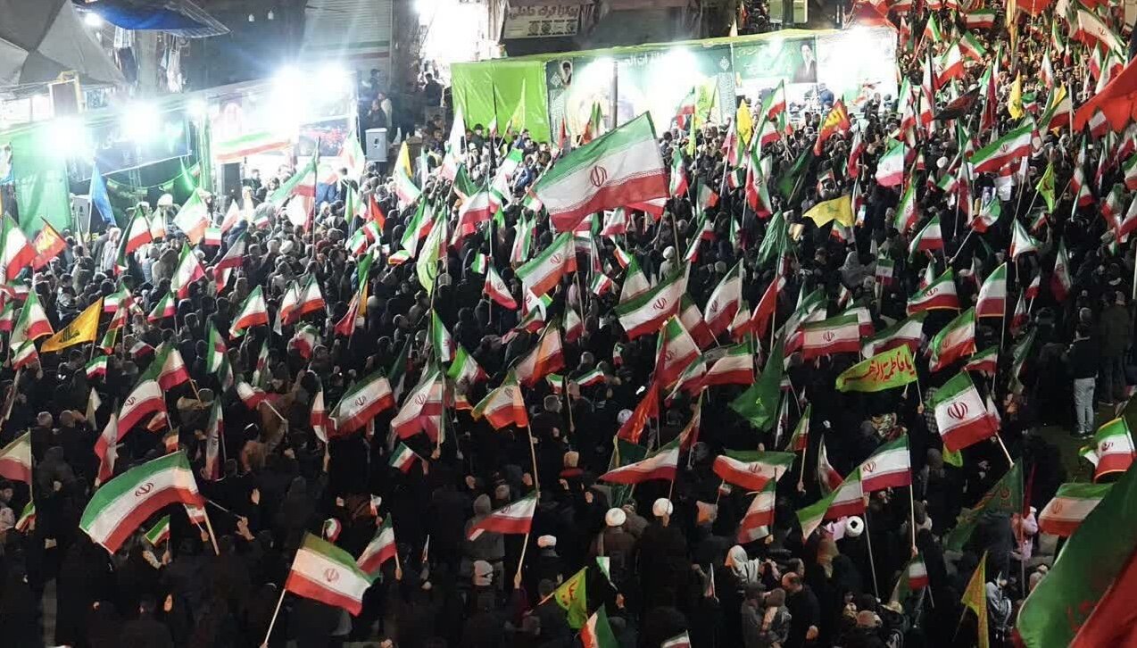 تجدید میثاق مردم ارومیه در لبیک به ندای رهبری