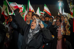 سی و یکمین شب حضور حماسی مردم اقبالیه در خیابان