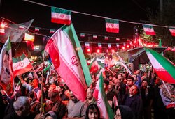 جنایتکاران باید غرامت دهند/ مسئولان قدر مردم را بدانند