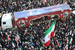 دریابان روی دست امت دریادل؛ بدرقه باشکوه شهید تنگسیری در تهران
