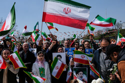 مدیرعامل بانک تجارت روز «جمهوری اسلامی ایران» را تبریک گفت