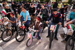 کاروان دوچرخه سواری «در رکاب ایران» در رشت