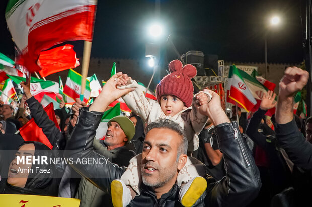 تجمع مردمی شیراز