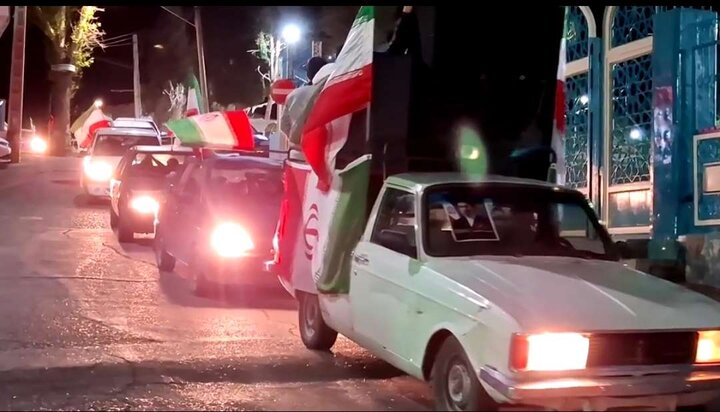 کاروان خودرویی مردم جوپار در شب ۱۲ فروردین