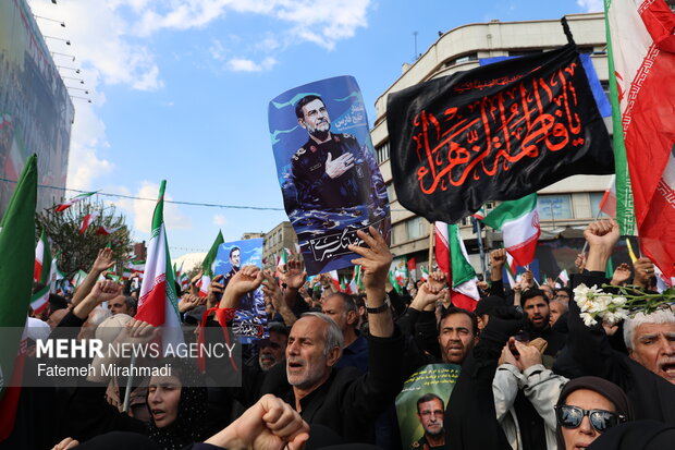 Massive funeral held for IRGC Navy cmdr. Tangsiri in Tehran