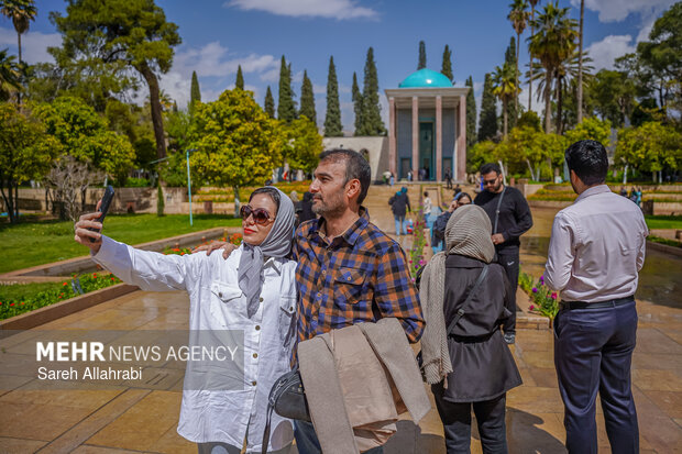 حافظیه و سعدیه در روز بارانی