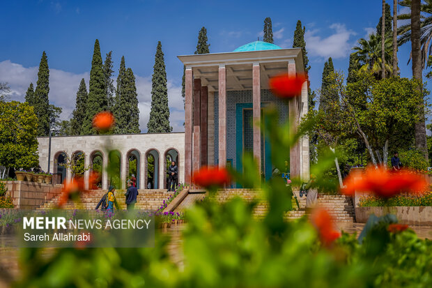 شیراز؛ شهر اردیبهشت و پناهگاه صلح