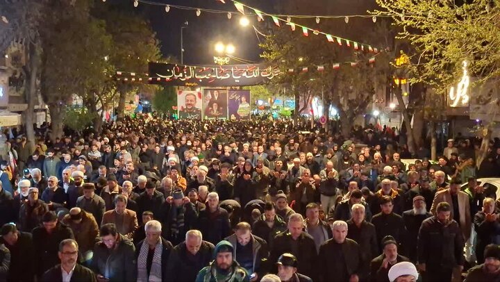 اقامه نماز و قرائت دعای استغاثه در بجنورد