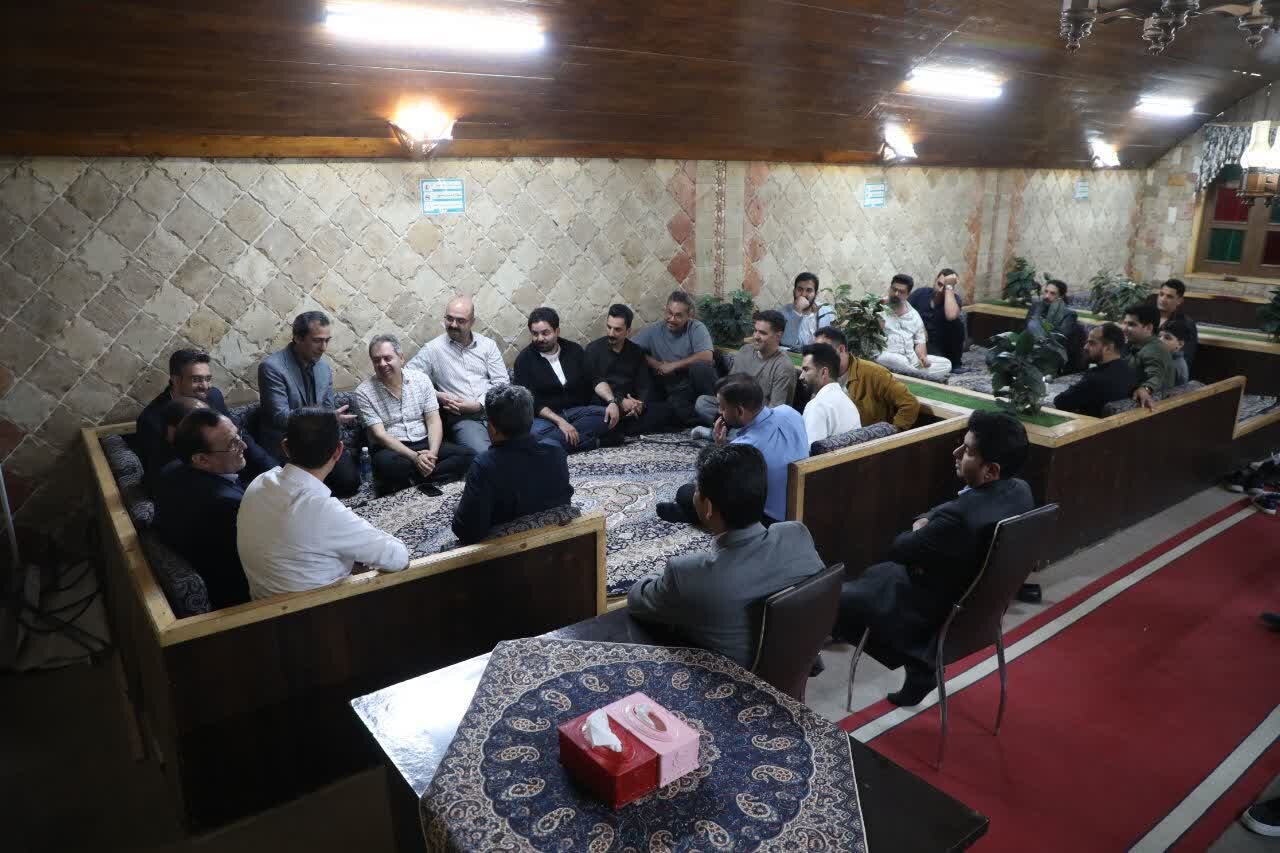 معاون استاندار یزد: اصناف در تقویت امنیت روانی جامعه نقش مؤثری دارند معاون استاندار یزد: اصناف در تقویت امنیت روانی جامعه نقش مؤثری دارند