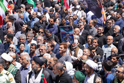 برادر شهید تنگسیری: مردم با خالی نکردن میدان پیروزی نهایی را رقم بزنند