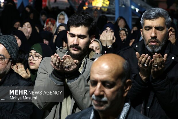 نماز استغاثه به امامت حجت الاسلام رفعتی در مشهد