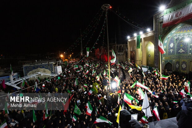 تشییع پیکر شهدا و اجتماع بزرگ و باشکوه زنجانی‌ها در حسینیه اعظم زنجان