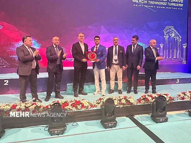 یک ایرانی بهترین داور رقابت های تکواندو ترکیه شد