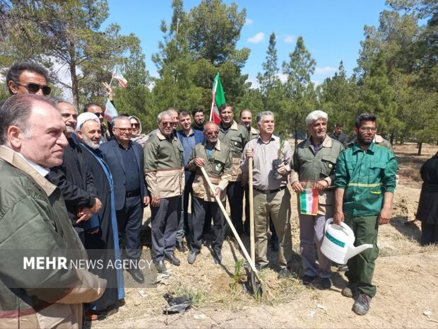 صمیمیان: روستای علای سمنان پیشرو در اقدامات کنترل کربن است