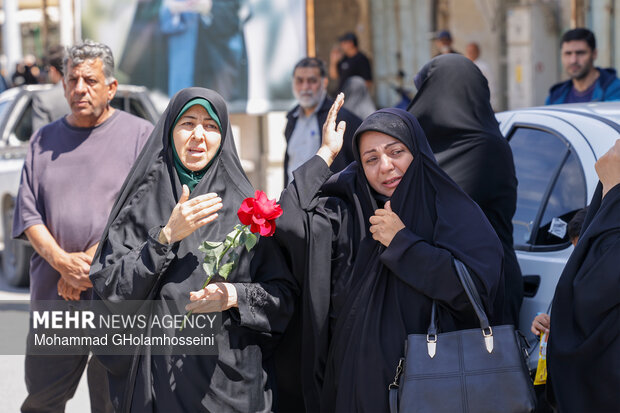 تشییع پیکر مطهر سردار شهید «تنگسیری» در بوشهر