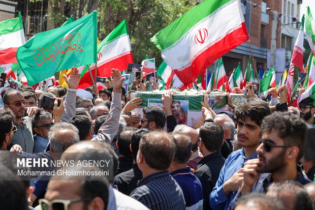 تشییع پیکر مطهر سردار شهید «تنگسیری» در بوشهر