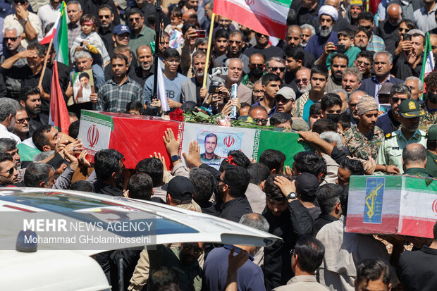 تشییع پیکر مطهر سردار شهید «تنگسیری» در بوشهر