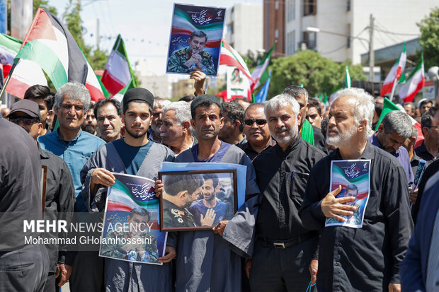 تشییع پیکر مطهر سردار شهید «تنگسیری» در بوشهر