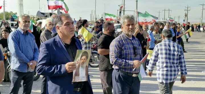 پیکر شهید «علیرضا تنگسیری» در دیلم تشییع شد